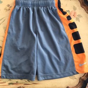 Nike elite